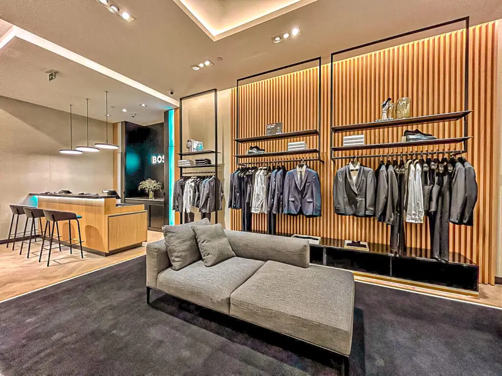 Interior comercial del proyecto Boss en Valencia